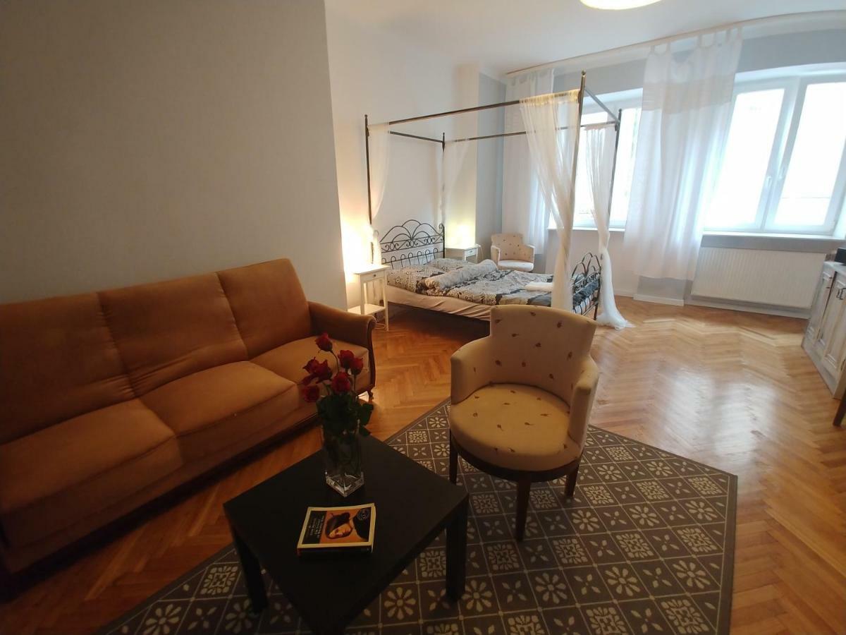 Ferienwohnung Warszawa, Centrum, Wiejska 15, Kamienica Exterior foto